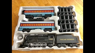 Lionel The Polar Express Batterypowered Model Train Set Unboxing and Review [upl. by Shotton]