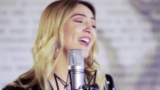 Julia Michaels – Issues Acoustic  Live on V Hits Australia [upl. by Crispas215]