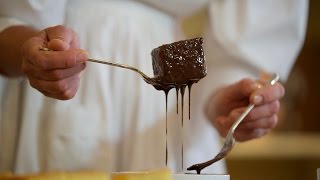 How to make a traditional Aussie Lamington [upl. by Calise]